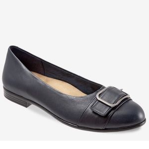 NWT Trotters Womens Aubrey Flat Dress Shoes Navy Blue Size 10N